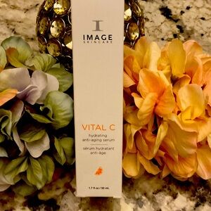 IMAGE SKINCARE VITAL C
hydrating anti-aging serum 1.7 fl oz